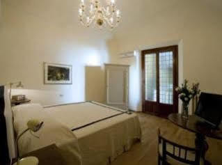 Soggiorno Rondinelli Florenz Exterior foto